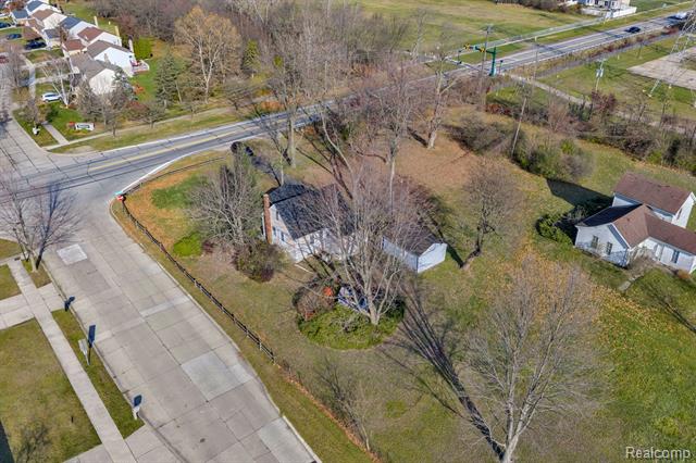 Builiding view forty four for 42859 Palmer, Canton, MI. 48188