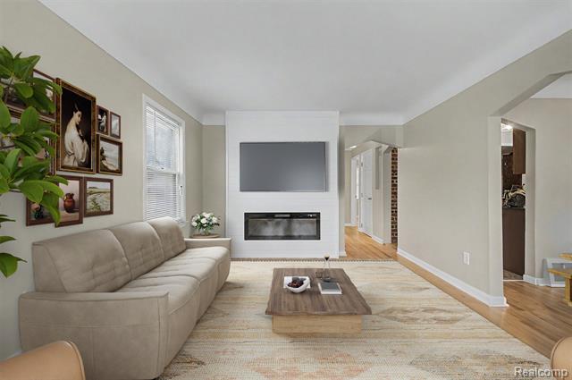 Builiding view six for 24800 Cherry, Dearborn, MI. 48124