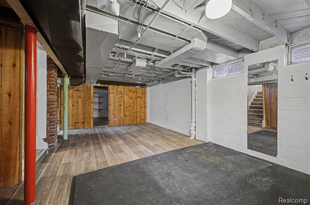 Builiding view twenty four for 24800 Cherry, Dearborn, MI. 48124
