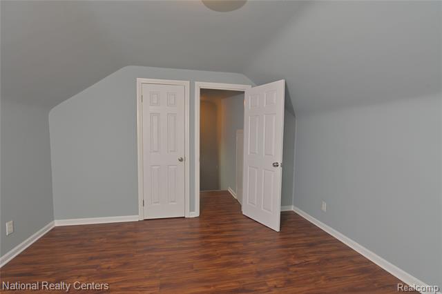 Builiding view forty six for 24815 Oxford, Dearborn, MI. 48124