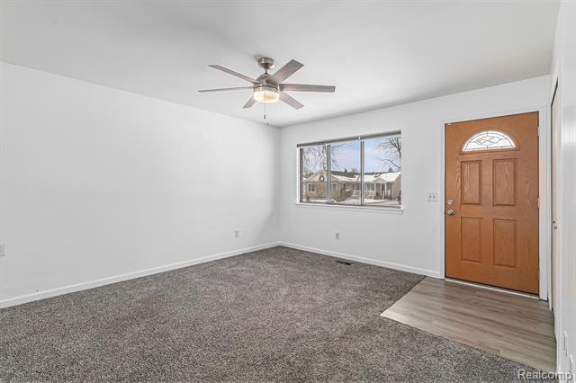 Builiding view five for 33670 Harvard, Westland, MI. 48186