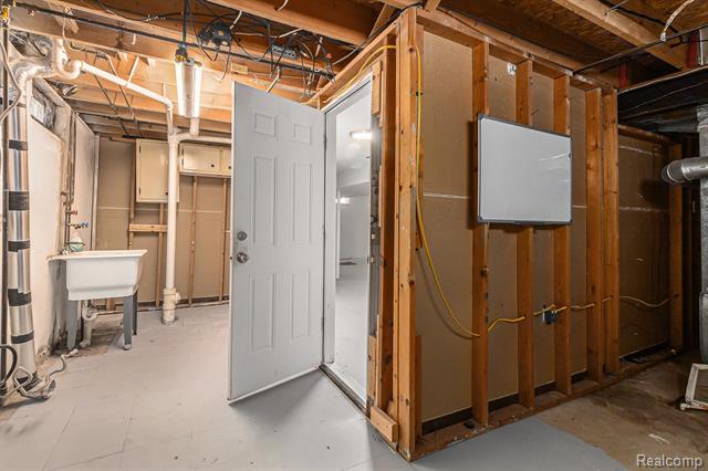 Builiding view twenty one for 33670 Harvard, Westland, MI. 48186