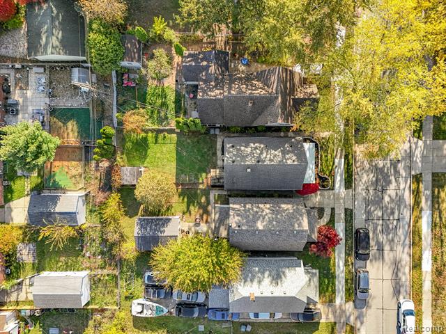 Builiding view twenty nine for 2721 Pardee, Dearborn, MI. 48124