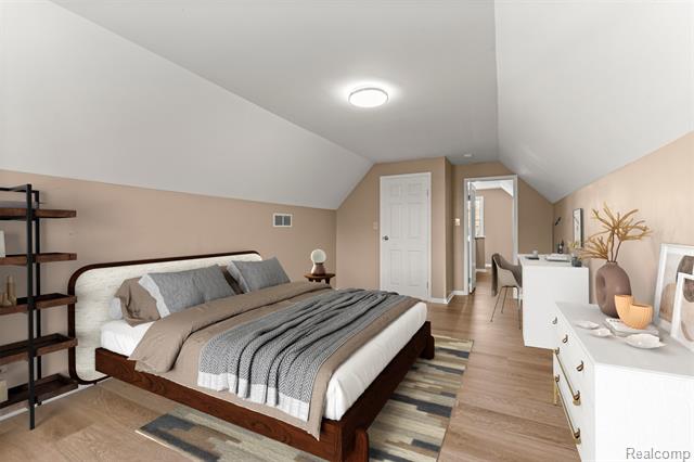 Builiding view twenty for 2721 Pardee, Dearborn, MI. 48124