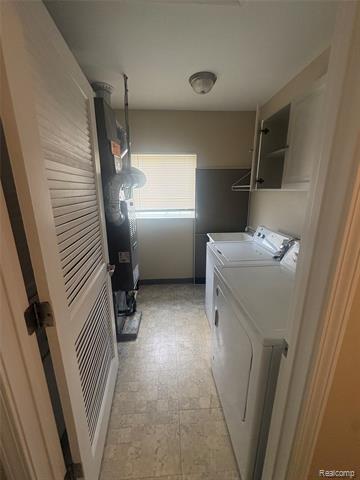 Builiding view eight for 1455 E Meyers, Hazel Park, MI. 48030