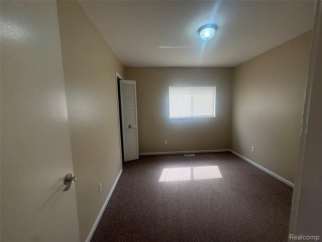Builiding view ten for 1455 E Meyers, Hazel Park, MI. 48030