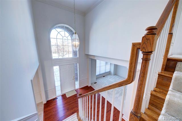 Builiding view five for 392 Lenox, Canton, MI. 48188