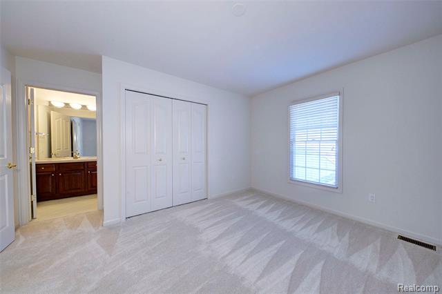 Builiding view forty five for 392 Lenox, Canton, MI. 48188