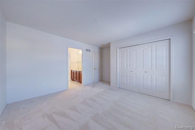 Builiding view twenty eight for 392 Lenox, Canton, MI. 48188