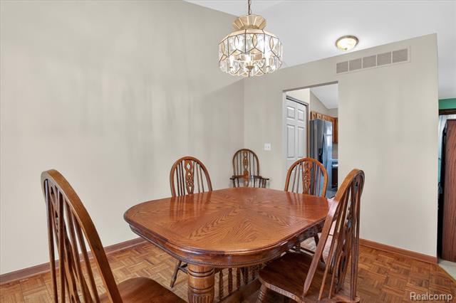 Builiding view fifteen for 1639 Tulip, Westland, MI. 48186