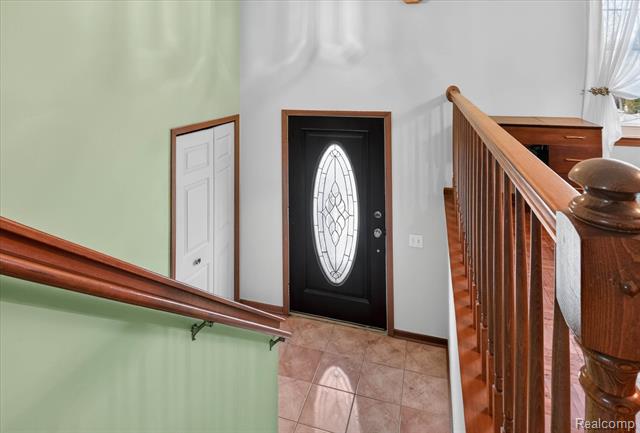 Builiding view five for 1639 Tulip, Westland, MI. 48186