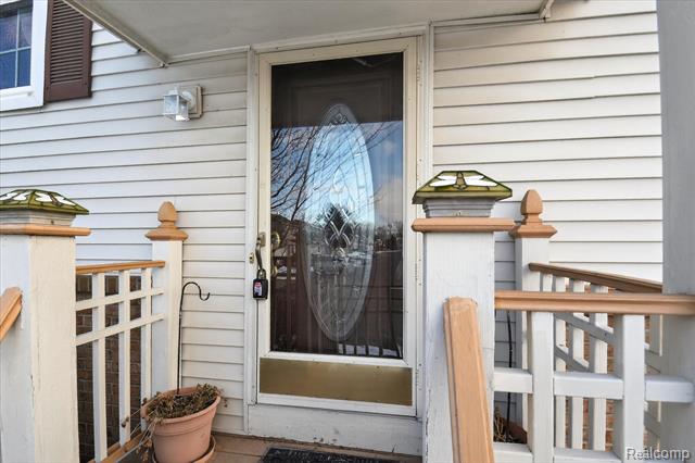 Builiding view four for 1639 Tulip, Westland, MI. 48186