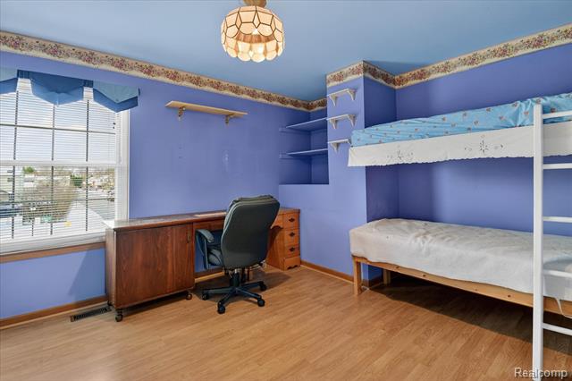 Builiding view twenty nine for 1639 Tulip, Westland, MI. 48186