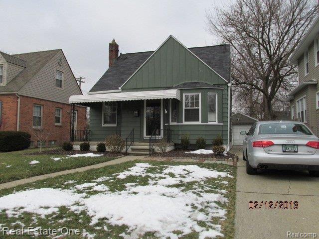 front view for 830 W Hazelhurst St, Ferndale, Mi. 48220