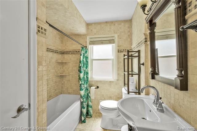 Builiding view eleven for 23704 Harvard, Dearborn, MI. 48124
