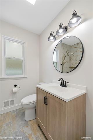 Builiding view nineteen for 23021 Donaldson, Dearborn, MI. 48124