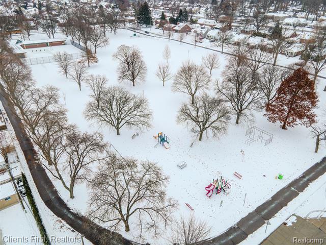 Builiding view sixty for 23021 Donaldson, Dearborn, MI. 48124