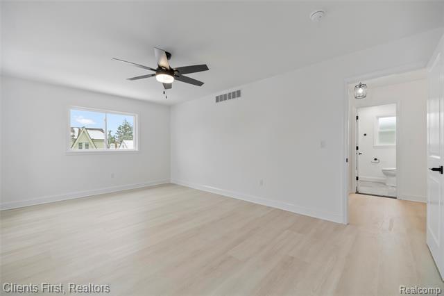 Builiding view thirty five for 23021 Donaldson, Dearborn, MI. 48124