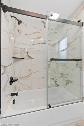 Builiding view thirty three for 23021 Donaldson, Dearborn, MI. 48124