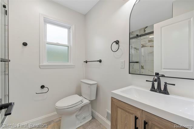 Builiding view thirty two for 23021 Donaldson, Dearborn, MI. 48124