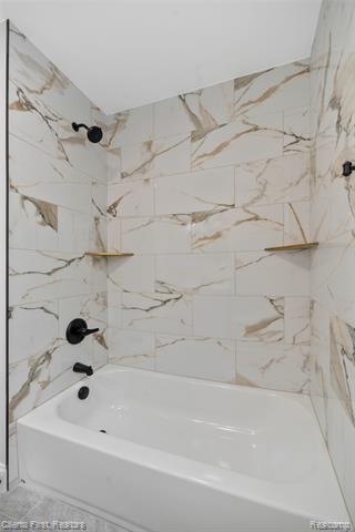 Builiding view twenty one for 23021 Donaldson, Dearborn, MI. 48124