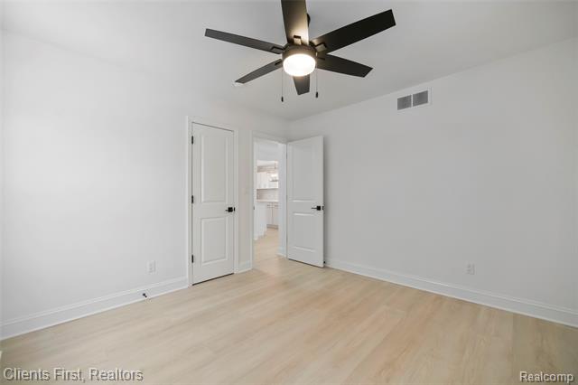 Builiding view twenty three for 23021 Donaldson, Dearborn, MI. 48124