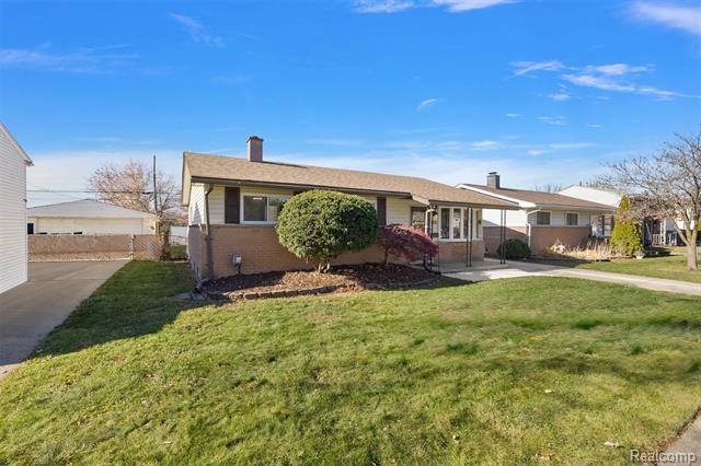 Builiding view forty five for 1312 Berkshire, Westland, MI. 48186