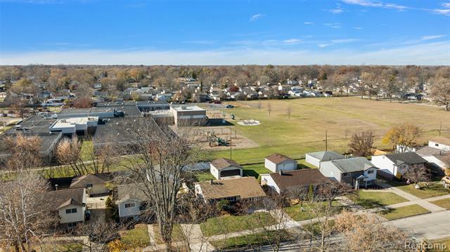 Builiding view forty four for 1312 Berkshire, Westland, MI. 48186