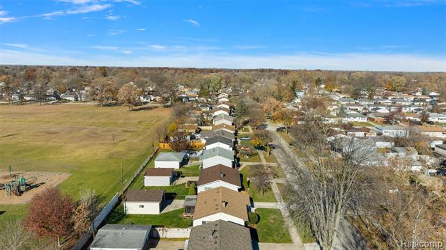 Builiding view forty for 1312 Berkshire, Westland, MI. 48186