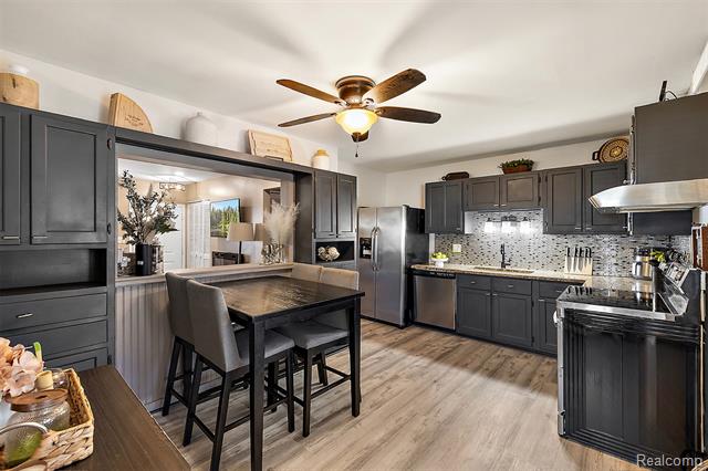 Builiding view seventeen for 1312 Berkshire, Westland, MI. 48186