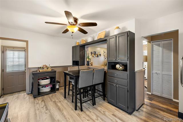 Builiding view sixteen for 1312 Berkshire, Westland, MI. 48186