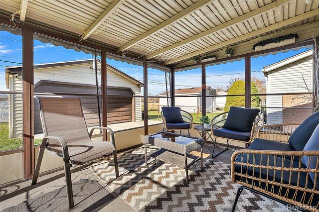 Builiding view twenty two for 1312 Berkshire, Westland, MI. 48186