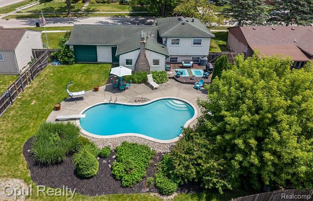Builiding view four for 1218 Barchester, Westland, MI. 48186