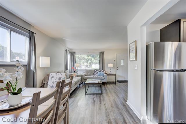 Builiding view eight for 21900 Eastwood, Oak Park, MI. 48237