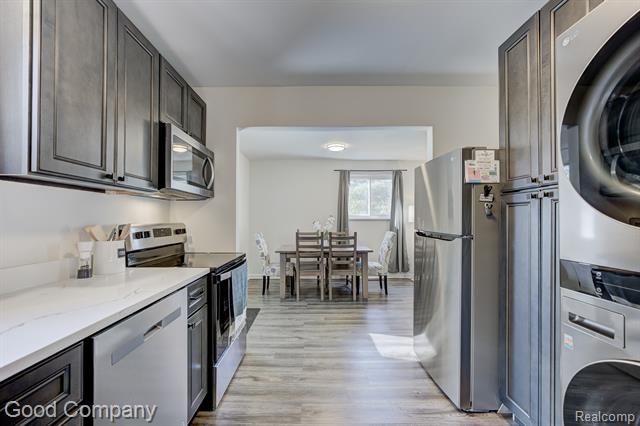 Builiding view fourteen for 21900 Eastwood, Oak Park, MI. 48237