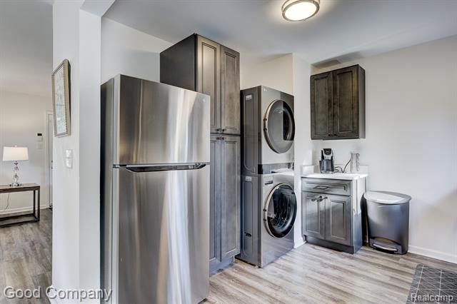 Builiding view twelve for 21900 Eastwood, Oak Park, MI. 48237