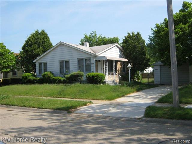 front view for 1684 University St, Ferndale, Mi. 48220