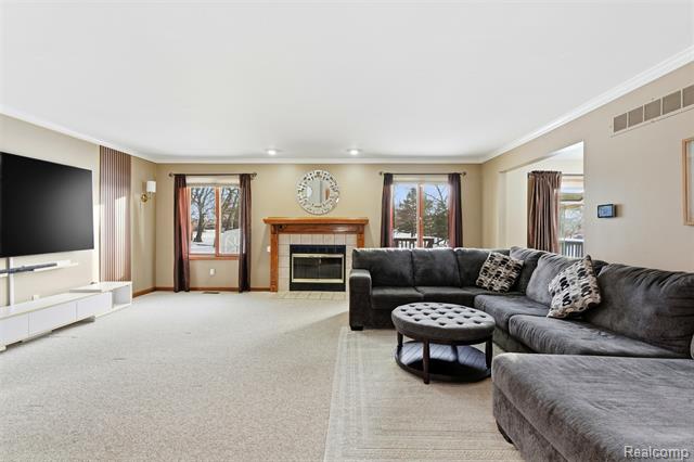 Builiding view ten for 40051 Finley, Canton, MI. 48188