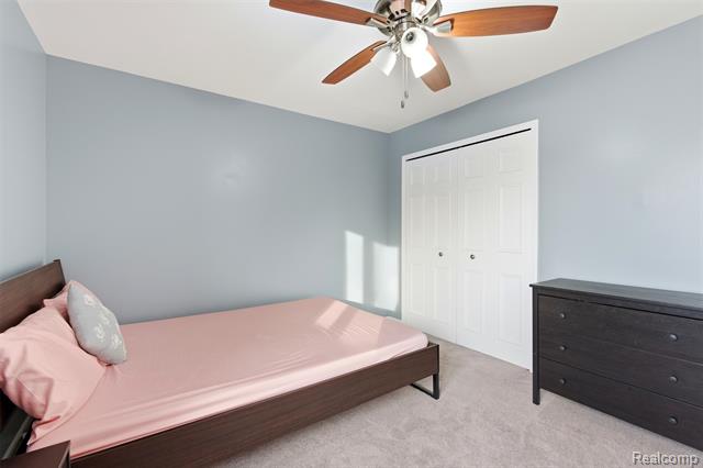 Builiding view twenty eight for 40051 Finley, Canton, MI. 48188