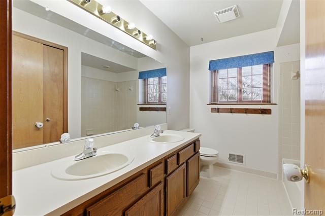 Builiding view twenty six for 40051 Finley, Canton, MI. 48188