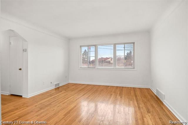 Builiding view two for 1425 S Telegraph, Dearborn, MI. 48124