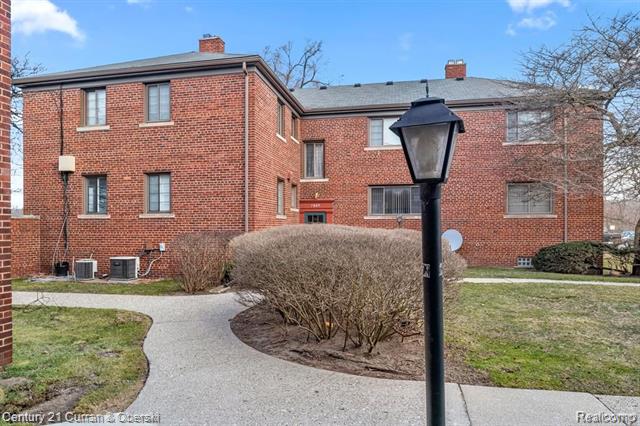 front view for 1425 S Telegraph, Dearborn, Mi. 48124