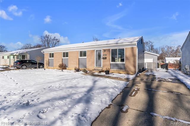 Builiding view one for 39288 Nottingham, Westland, MI. 48186