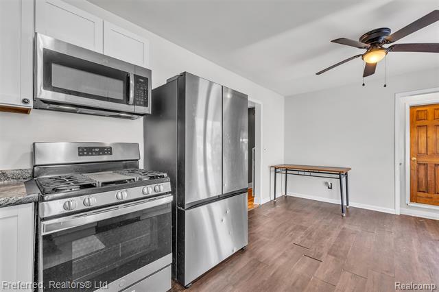 Builiding view seventeen for 39288 Nottingham, Westland, MI. 48186