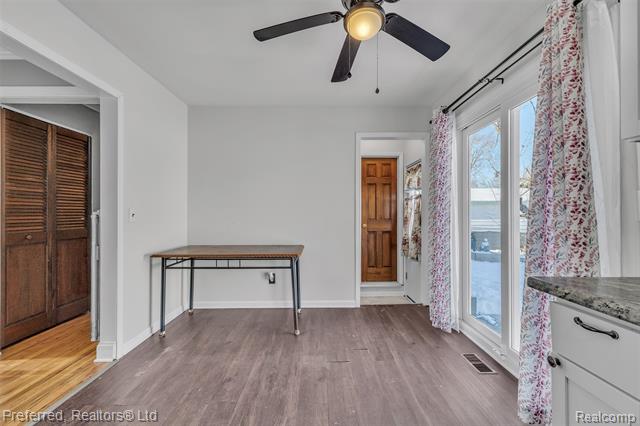 Builiding view ten for 39288 Nottingham, Westland, MI. 48186