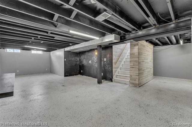 Builiding view thirty one for 39288 Nottingham, Westland, MI. 48186