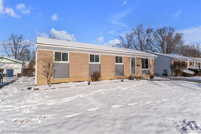 Builiding view three for 39288 Nottingham, Westland, MI. 48186