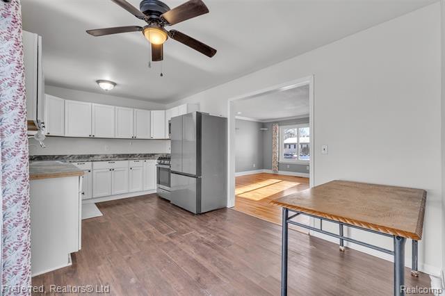 Builiding view twelve for 39288 Nottingham, Westland, MI. 48186