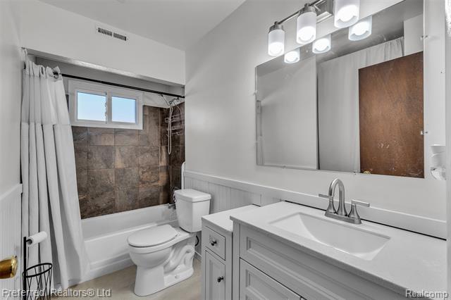 Builiding view twenty two for 39288 Nottingham, Westland, MI. 48186