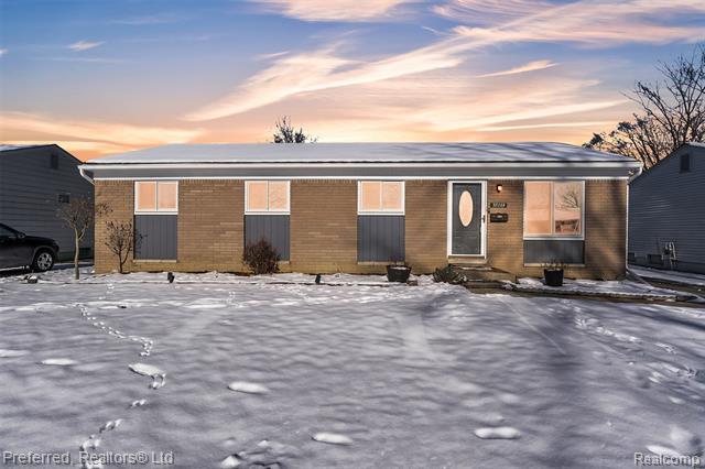 front view for 39288 Nottingham, Westland, Mi. 48186